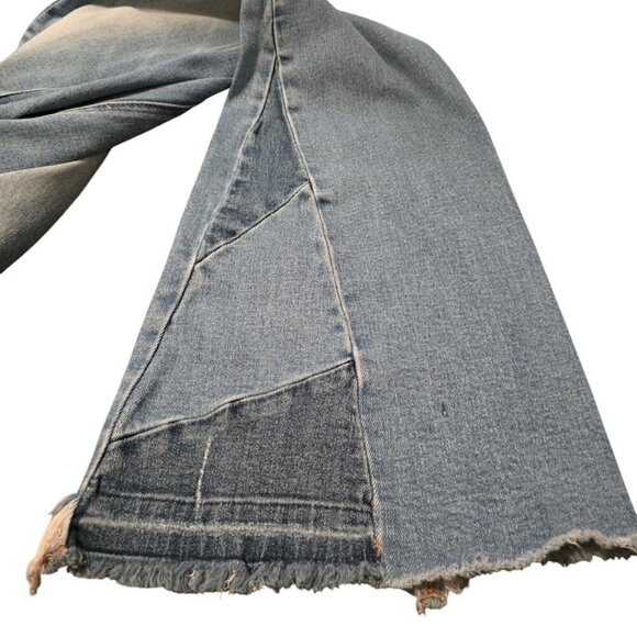 Vervet High Rise Patchwork Raw Hem Flare Leg Jeans Sz 28 - Picture 7 of 11